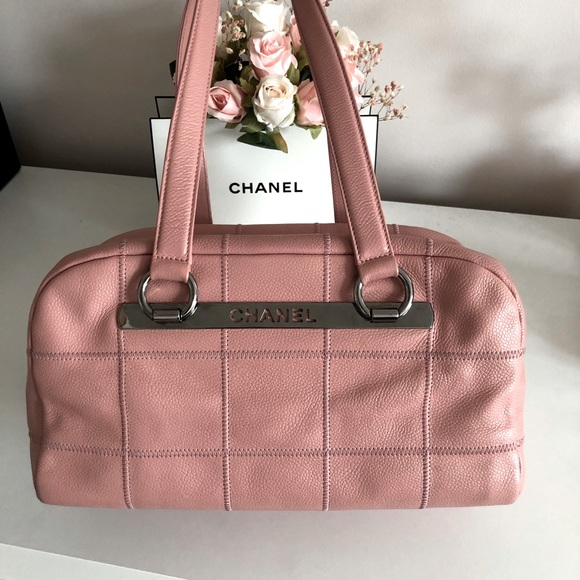 CHANEL Caviar Quilted Stitch